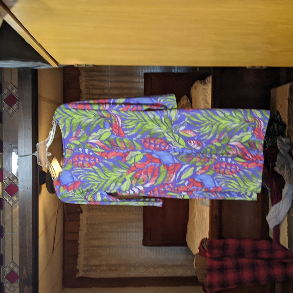 Dress - Picture 2 of 3